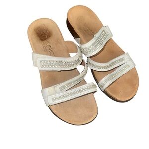 Vionic Women's Sandals White Afton Rhinestone Slip On Orthoheel Leather 8
